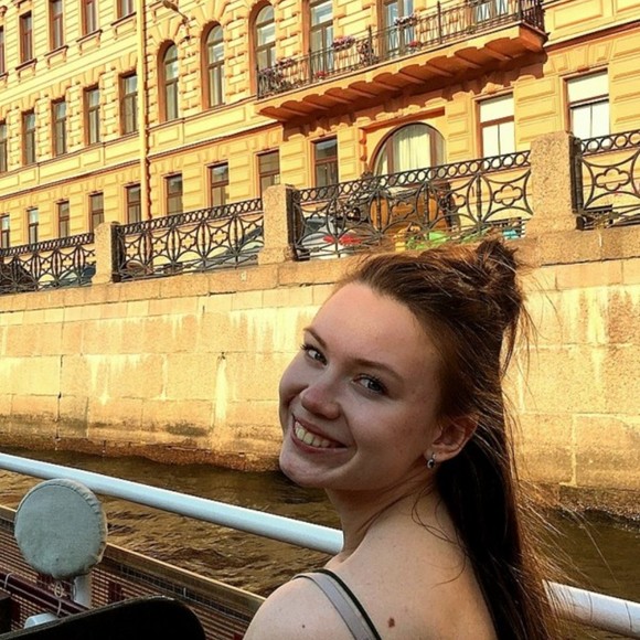 Meet your Posher, Stella woods - Picture 1 of 1